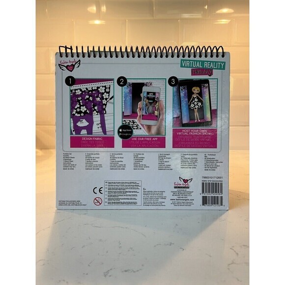 Virtual Reality Runway Portfolio Set - Picture 2 of 3